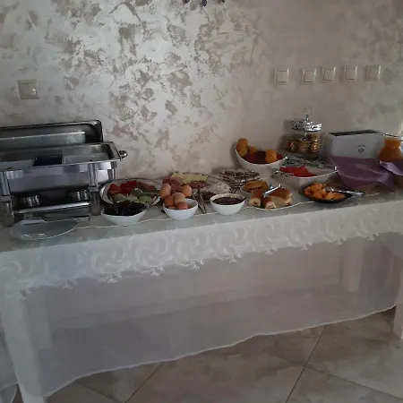 Kalina Family Hotell 3*